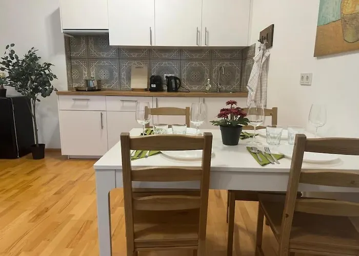 Apartment Fuer 4 Beim Westbahnhof